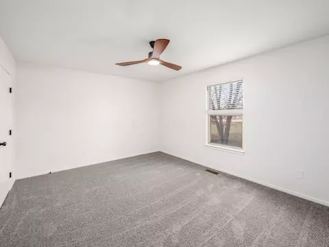 Bedroom - 1211 Rivercrest Dr S #E, Delaware, OH 43015 photo 3 of 8