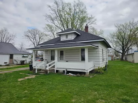 1215 Rawlings St, Washington Court House, OH 43160