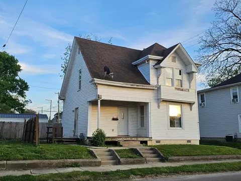 117 W Paint St, Washington Court House, OH 43160