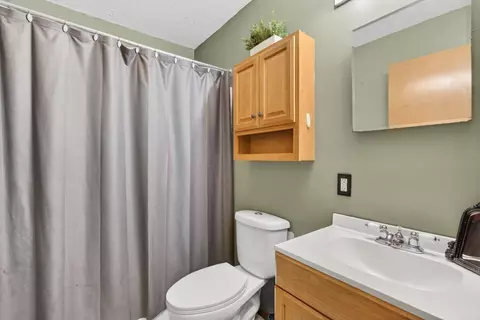 Bath - 24 S Longworth St, Jackson, OH 45640 photo 2 of 2