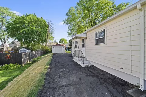 Exterior - 656 Mayhill Rd, Springfield, OH 45504 photo 12 of 12