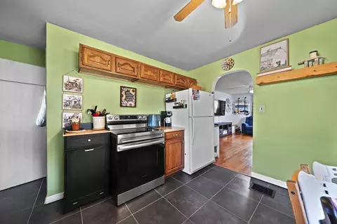 Kitchen - 656 Mayhill Rd, Springfield, OH 45504 photo 4 of 4