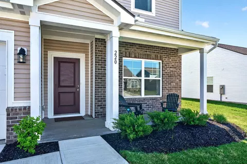 Exterior - 220 Scorsese St, Springfield, OH 45505 photo 2 of 11
