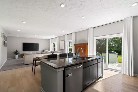 Kitchen - 220 Scorsese St, Springfield, OH 45505 photo 4 of 7