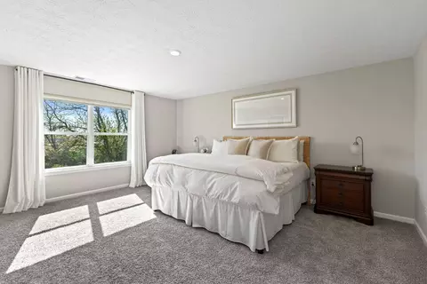 Bedroom - 220 Scorsese St, Springfield, OH 45505 photo 5 of 12