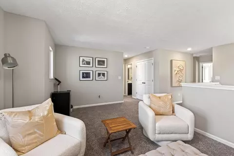 Entry Way - 220 Scorsese St, Springfield, OH 45505 photo 6 of 7