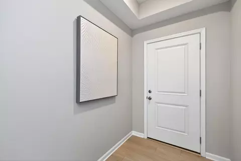 Entry Way - 220 Scorsese St, Springfield, OH 45505 photo 4 of 7
