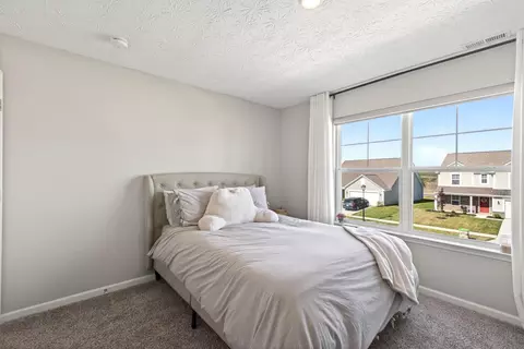 Bedroom - 220 Scorsese St, Springfield, OH 45505 photo 2 of 12
