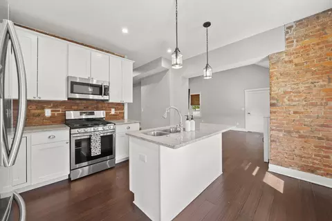 Kitchen - 192 E 2nd Ave, Columbus, OH 43201 photo 3 of 5