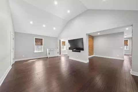 Living - 192 E 2nd Ave, Columbus, OH 43201 photo 5 of 8