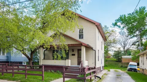 954 Pershing Rd, Zanesville, OH 43701