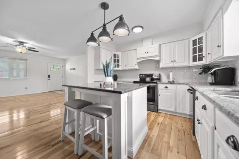 Kitchen - 4617 Zuber Rd, Orient, OH 43146 photo 1 of 4