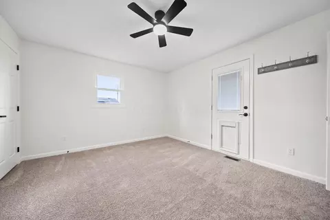 Bedroom - 4617 Zuber Rd, Orient, OH 43146 photo 4 of 7