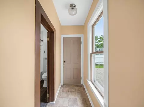 Entry Way - 200 W Main St, Waldo, OH 43356 photo 3 of 9
