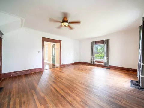 Living - 200 W Main St, Waldo, OH 43356 photo 5 of 9