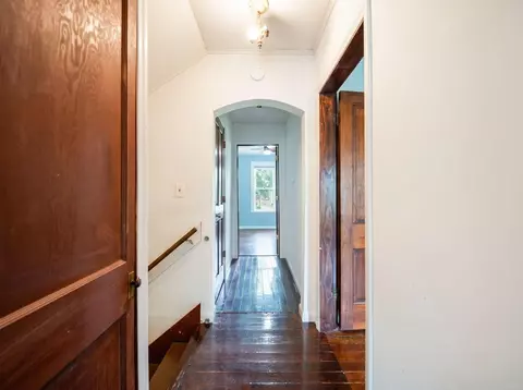 Entry Way - 200 W Main St, Waldo, OH 43356 photo 5 of 9