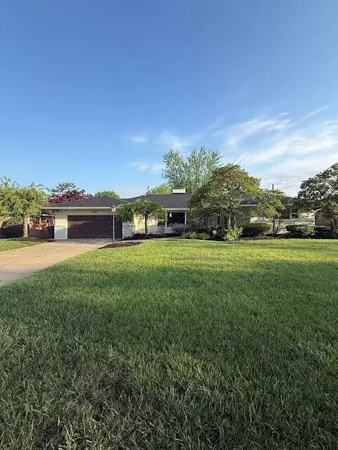 2746 Castlewood Rd, Columbus, OH 43209
