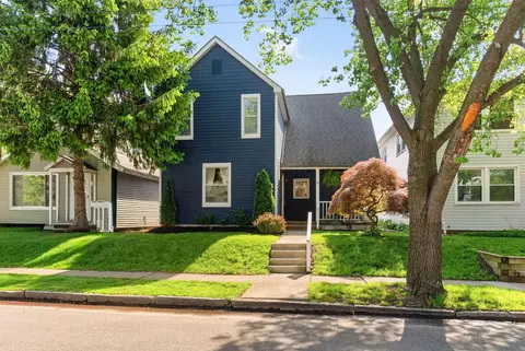 1382 Hollywood Pl, Columbus, OH 43212