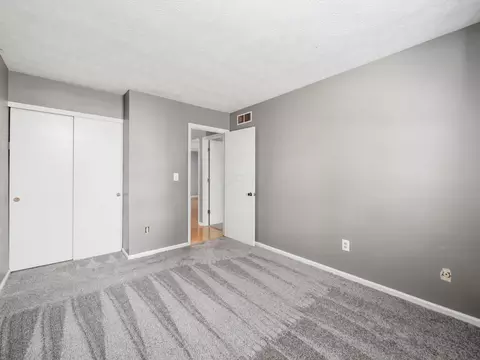 Bedroom - 5314 Roscommon Rd, Dublin, OH 43017 photo 5 of 5