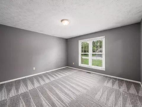 Bedroom - 5314 Roscommon Rd, Dublin, OH 43017 photo 1 of 5