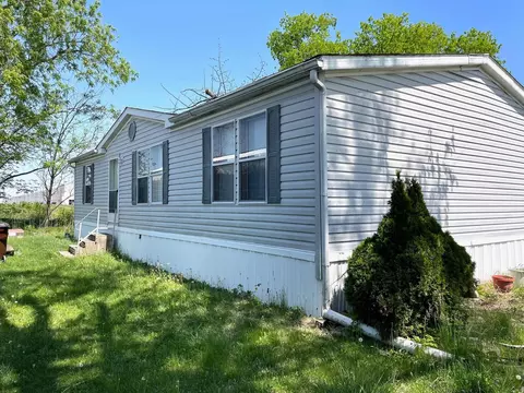 10610 Ashville Pike #6, Lockbourne, OH 43137