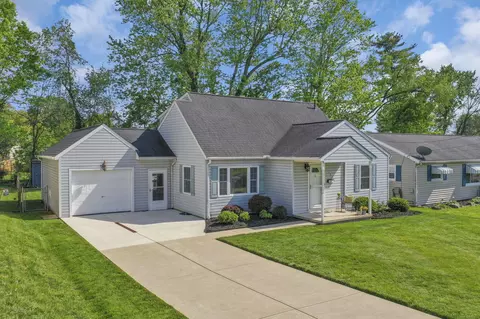 134 Berwick Dr, Lancaster, OH 43130 photo 2