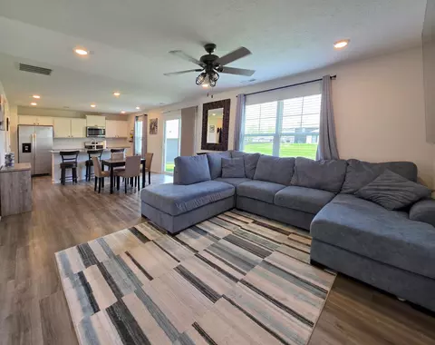 428 Saint James Gate, Newark, OH 43055