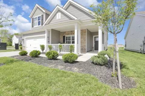 1414 Hemetite Dr, Grove City, OH 43123