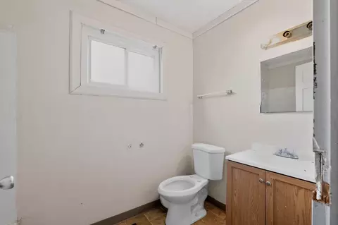 Bath - 3328 Everson Rd E, Columbus, OH 43232 photo 2 of 2