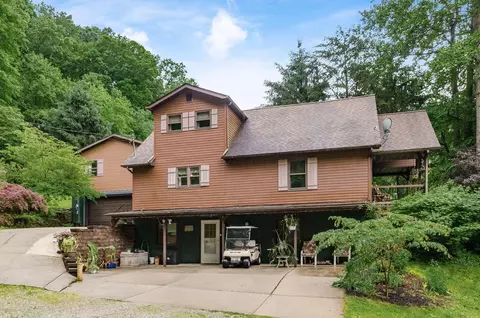 557 Ross Rd SE, Lancaster, OH 43130