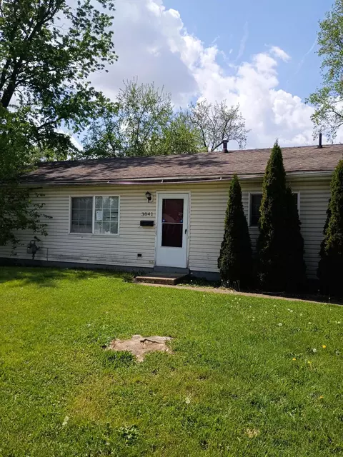 3041 Bluefield Dr, Columbus, OH 43207