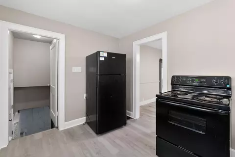 Entry Way - 821 Ruby Ave, Columbus, OH 43227 photo 3 of 4