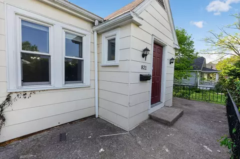Exterior - 821 Ruby Ave, Columbus, OH 43227 photo 3 of 5