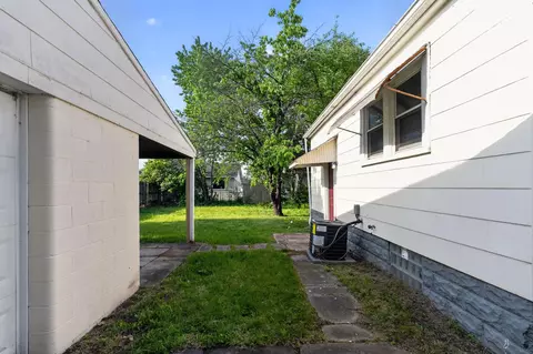 Exterior - 821 Ruby Ave, Columbus, OH 43227 photo 5 of 5