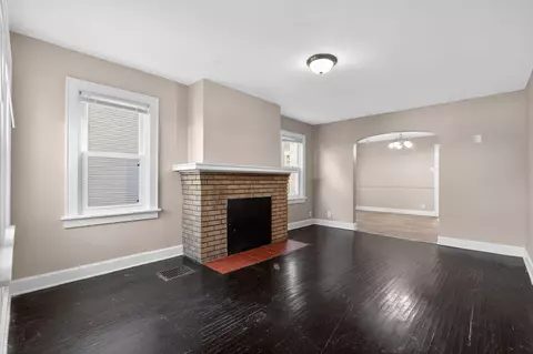 Living - 821 Ruby Ave, Columbus, OH 43227 photo 3 of 4