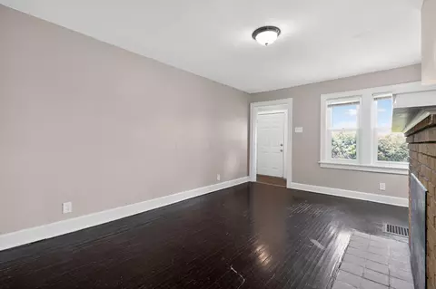 Living - 821 Ruby Ave, Columbus, OH 43227 photo 1 of 4
