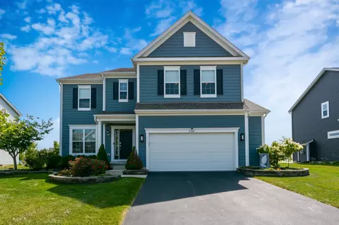 5581 Meadowhaven Dr, Powell, OH 43065