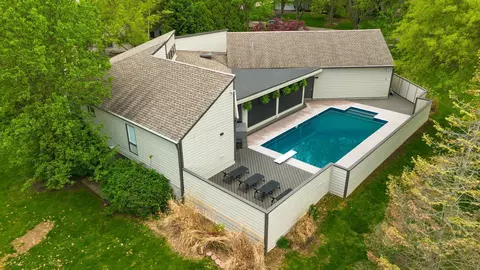 9100 Muirkirk Dr, Dublin, OH 43017