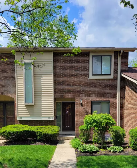 1345 S Waggoner Rd, Reynoldsburg, OH 43068