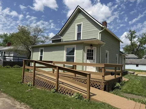 207 S Harrison St, Mount Vernon, OH 43050