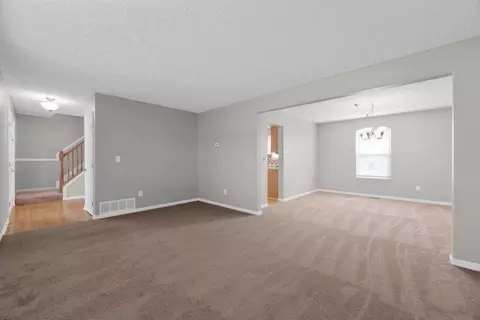 Living - 6571 Tully Ct, Dublin, OH 43016 photo 2 of 7