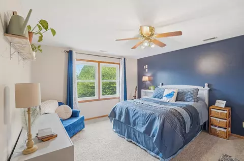 Bedroom - 3475 Kenerly St, Springfield, OH 45502 photo 1 of 6