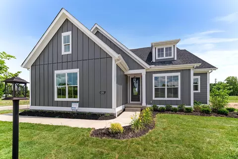 4261 Flamingo Dr, Lewis Center, OH 43035