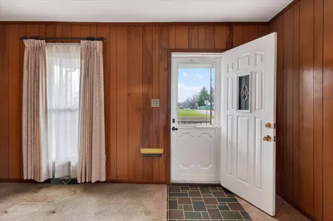 1044 Yeoman St, Washington Court House, OH 43160