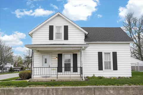 1044 Yeoman St, Washington Court House, OH 43160