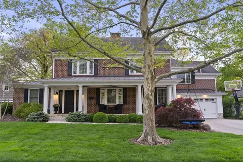 2095 Tremont Rd, Columbus, OH 43221