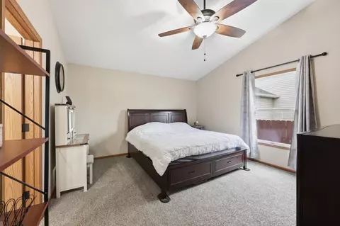 Bedroom - 1065 Robmeyer Dr, Columbus, OH 43207 photo 1 of 5