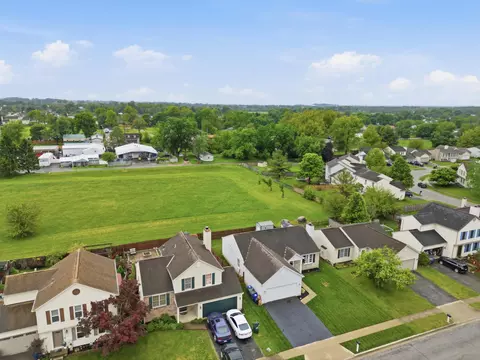 View/Area - 1065 Robmeyer Dr, Columbus, OH 43207 photo 1 of 7