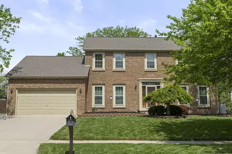 2458 Hickorybend Ct, Grove City, OH 43123