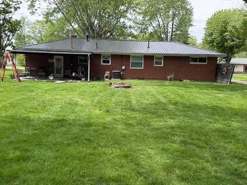 344 Greenacres Dr, Springfield, OH 45504 photo 3